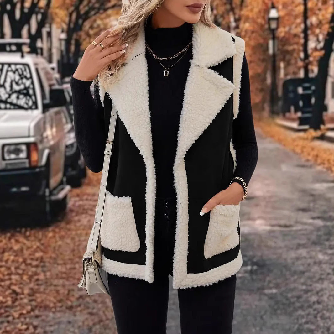 Ärmellose Weste mit flauschiger Einfassung