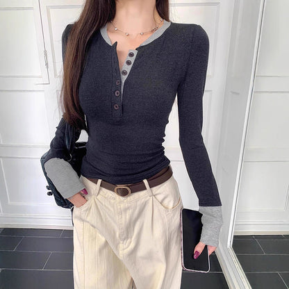 Langarmshirt mit Knopfleiste und Kontrastdetails