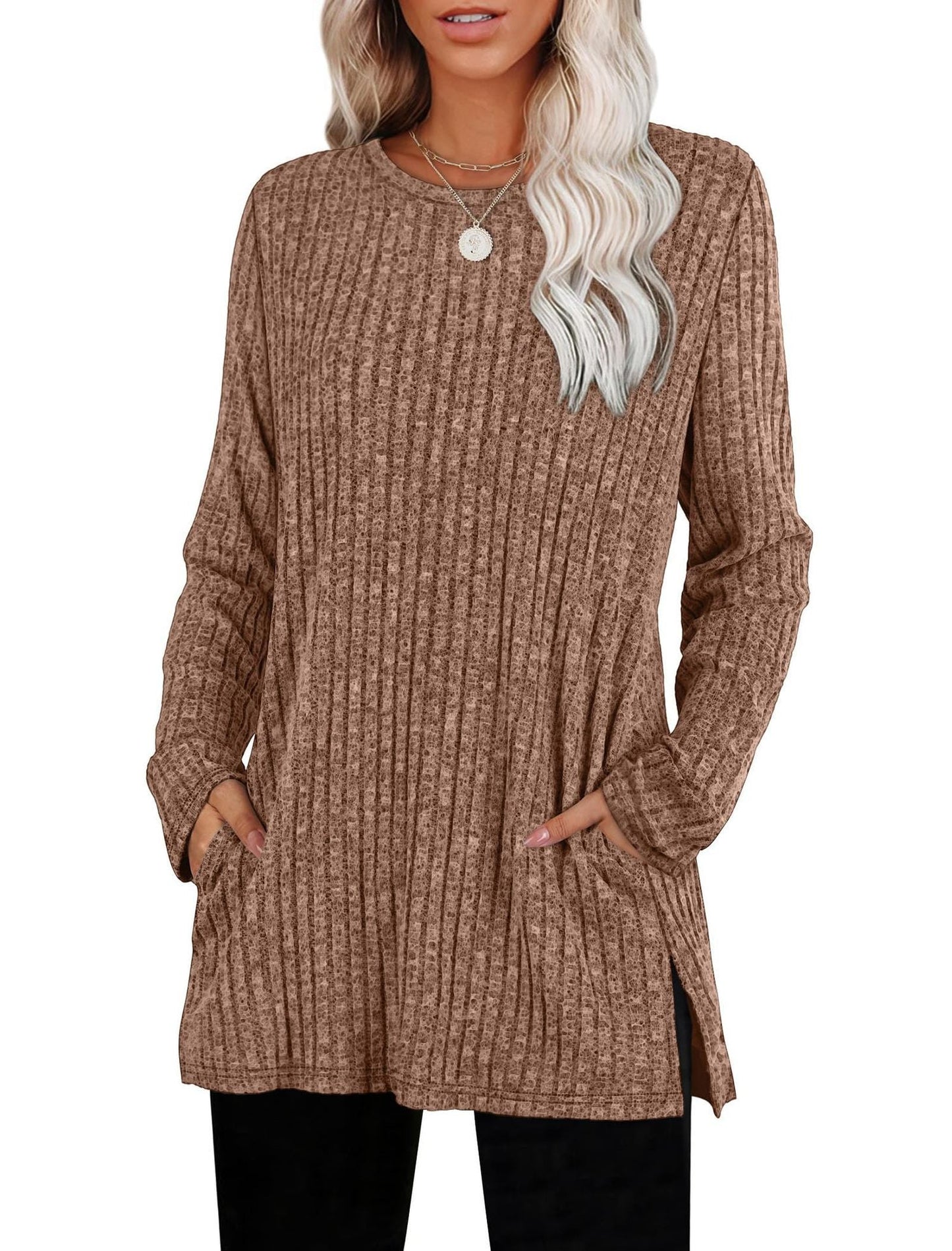 Lockerer Pullover aus geripptem Strickstoff mit Taschen