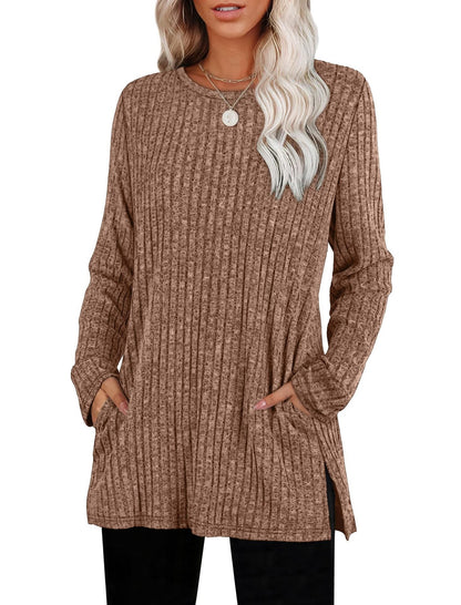 Lockerer Pullover aus geripptem Strickstoff mit Taschen