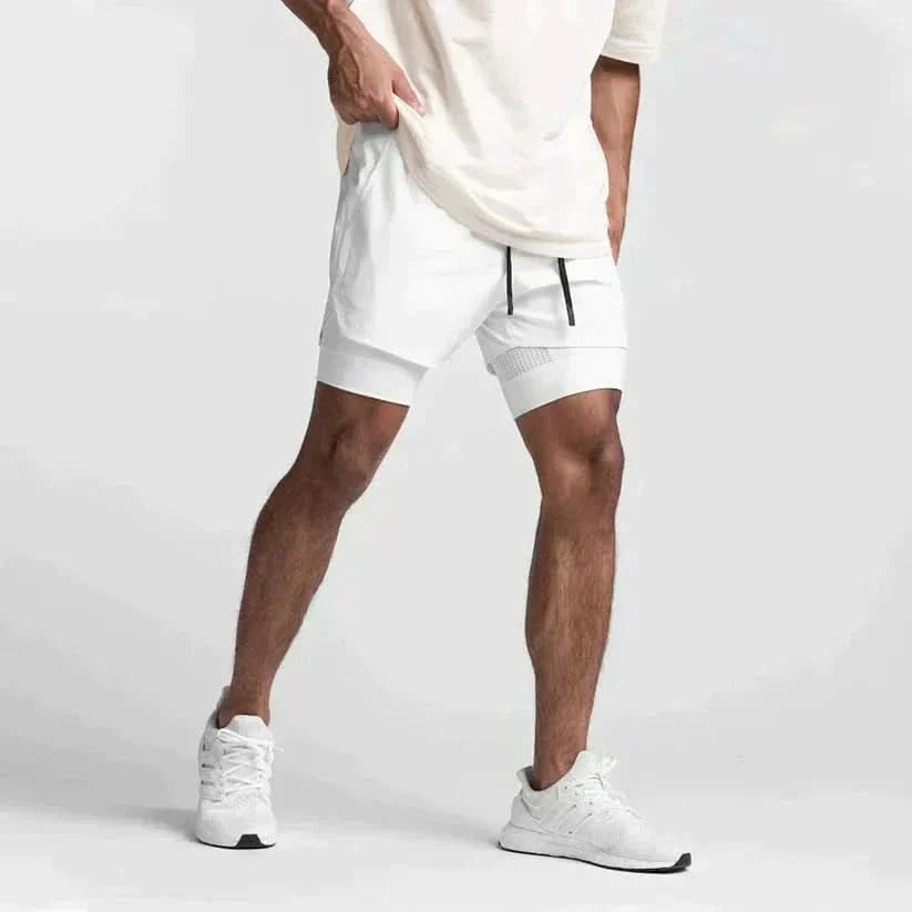 Sportliche Shorts mit Kordelzug und Taschen