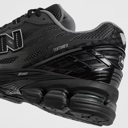 New Balance 1906 Grau / Schwarz