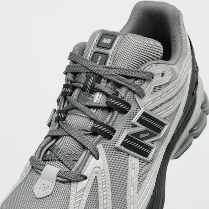 New Balance 1906 Grau