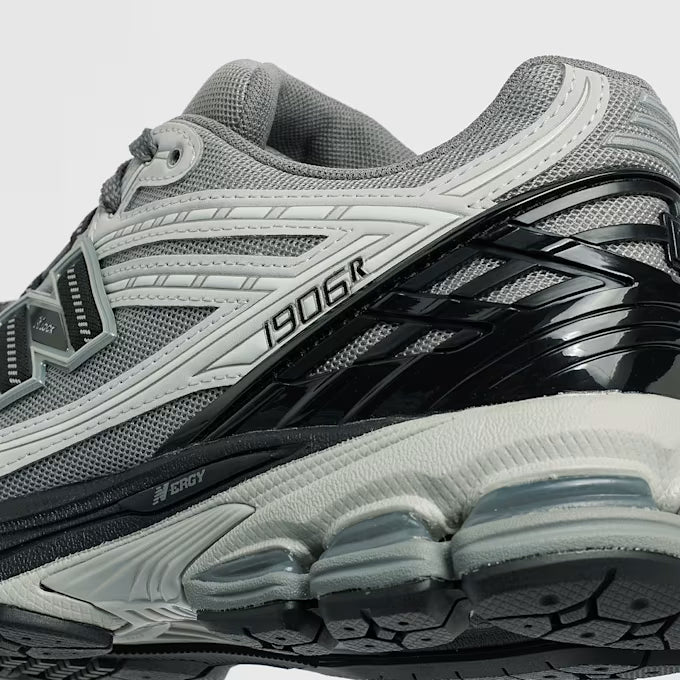 New Balance 1906 Grau