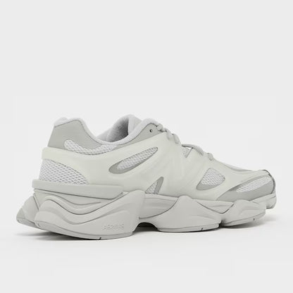 New Balance 9060 Beige / Grau