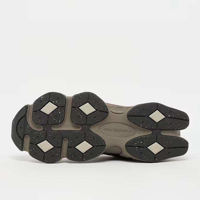 New Balance 9060 Braun