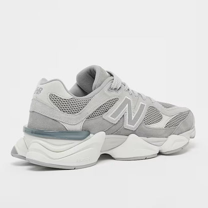 New Balance 9060 Grau