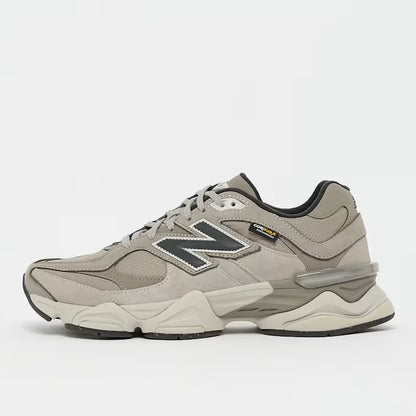 New Balance 9060 Grau / Beige