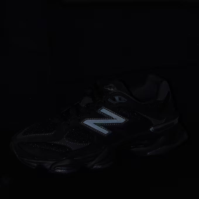 New Balance 9060 Schwarz